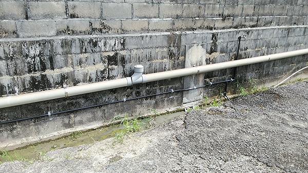 0527沖縄　給水管漏水２-1